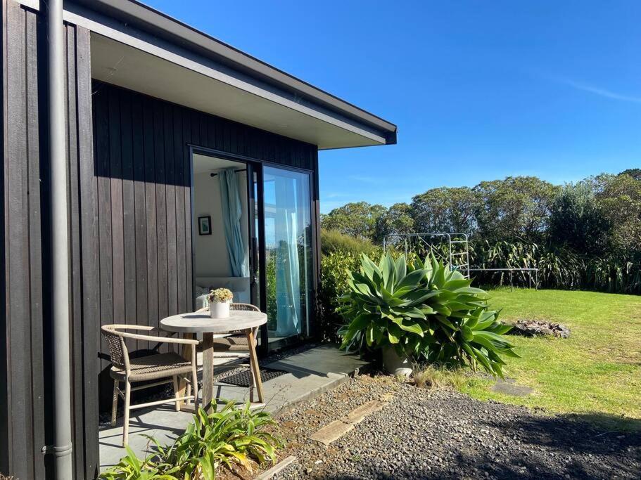 Raglan Studio At The Coastal Retreat Exterior photo